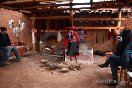 Altitude andes chinchero peru wool making.