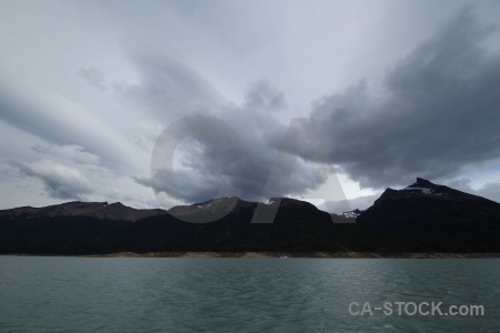 Argentina lago argentino patagonia cloud mountain.