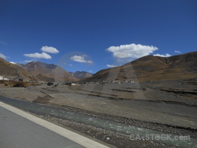 Asia kora la dry friendship highway mountain.