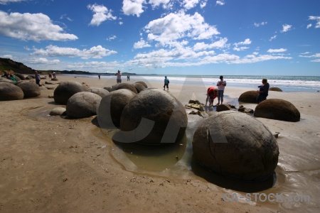 Beach cloud koekohe beach rock south island.