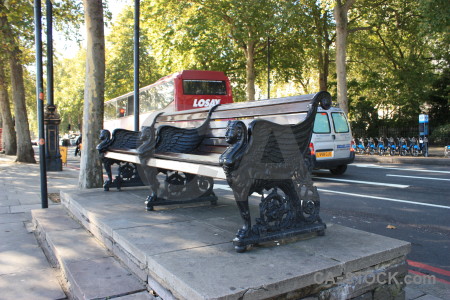 Bench green object.