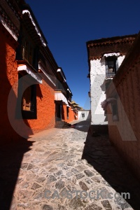 Buddhism asia monastery shigatse china.