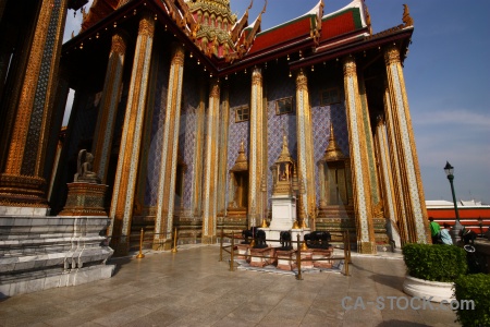 Building bangkok wat phra kaeo grand palace pillar.