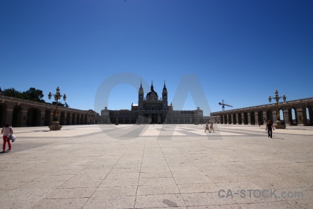 Building spain madrid cathedral almudena.