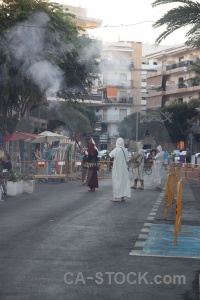 Christian costume moors building tree.