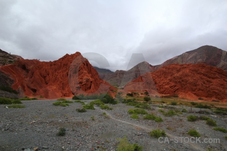 Cliff sky mountain bush cerro de los siete colores.