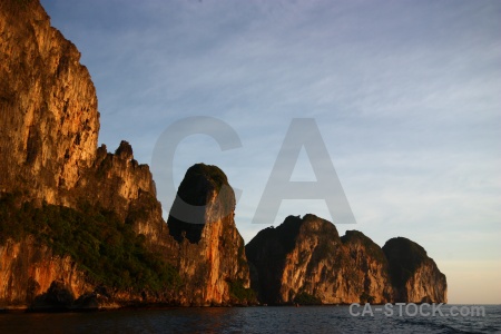 Cloud ko phi leh island water cliff.