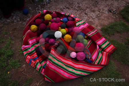 Color andes altitude wool making peru.