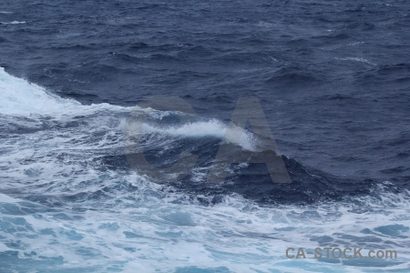 Day 3 water antarctica cruise sea wave.