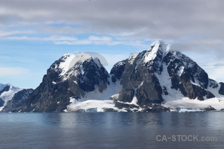 Day 6 south pole mountain cloud snow.