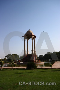 Delhi grass india monument cupola.