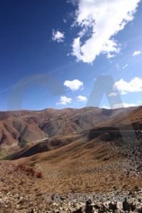 Desert mountain cloud altitude arid.