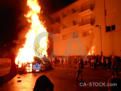 Fiesta building fire javea flame.