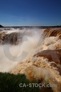 Garganta del diablo tree unesco water iguazu river.