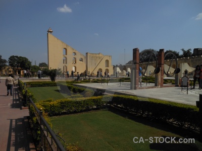 Grass sundial astronomical sawai jai singh south asia.