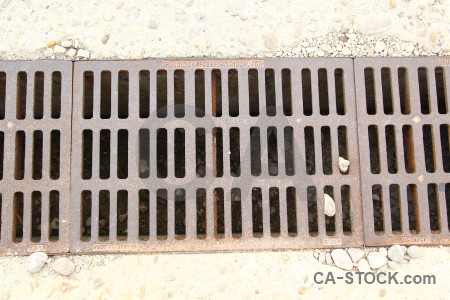 Grill grid rust grate texture.