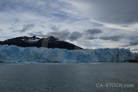 Ice sky lago argentino patagonia lake.