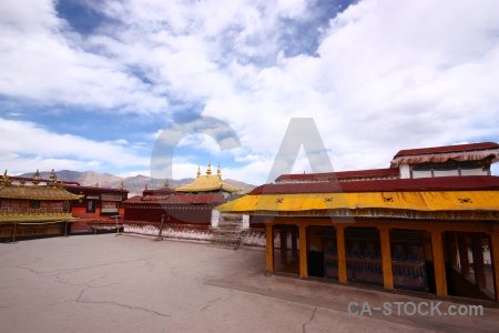 Jokhang sky temple china monastery.