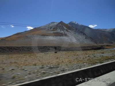 Kora la desert friendship highway china mountain.