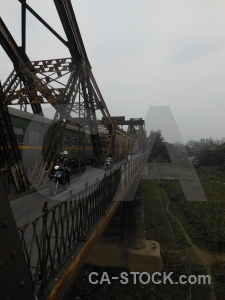 Long bien bridge hanoi asia beam track.