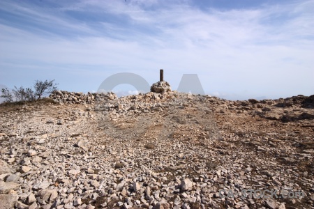 Montgo plant rock cloud javea.