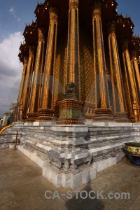 Ornate thailand gold pillar buddhist.