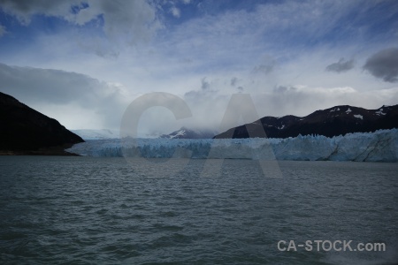 Patagonia argentina cloud water mountain.