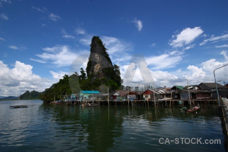 Phang nga bay floating koh panyee ko panyi building.