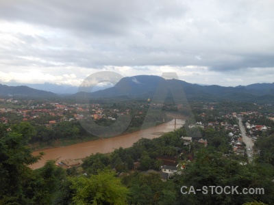 Phousi water luang prabang tree mount phu si.