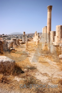 Pillar ancient jarash ruin block.