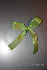 Ribbon object green gray.