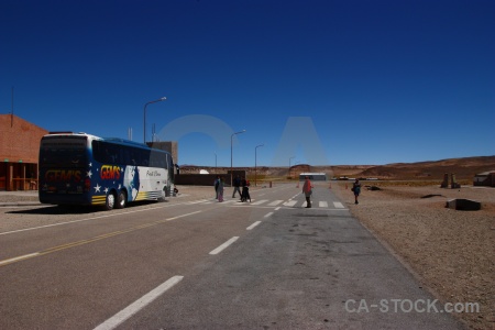 Road border andes person vehicle.