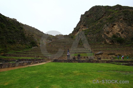 Sacred valley andes ruin urubamba grass.