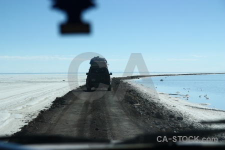 Salar de uyuni salt flat car bolivia.