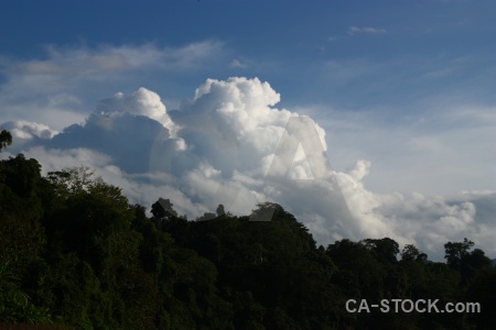 Sky ban en tree cloud nam khan.