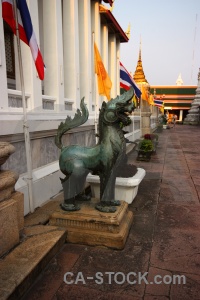 Sky buddhism wat phra chettuphon wimon mangkhlaram ratchaworama bangkok temple of the reclining buddha.