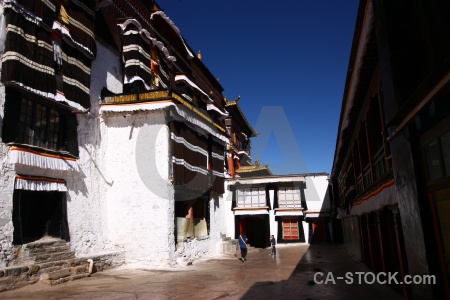 Sky himalayan altitude buddhist tashilhunpo.