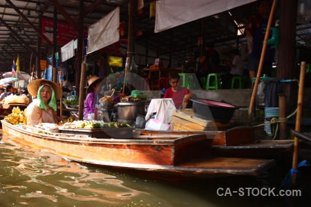 Southeast asia boat building damnoen saduak ton khem.