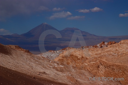 Stratovolcano juriques san pedro de atacama desert valle la luna.