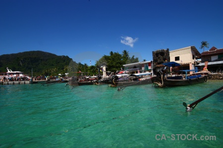 Tonsai bay ko phi don sky island boat.