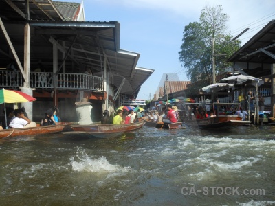 Vehicle floating asia damnoen saduak ton khem.