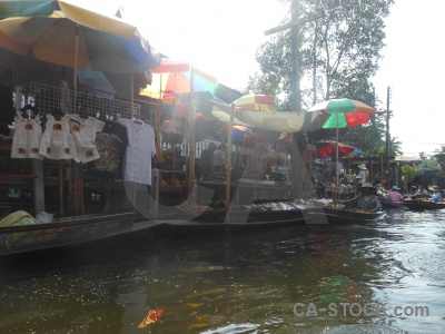 Vehicle market damnoen saduak building thailand.