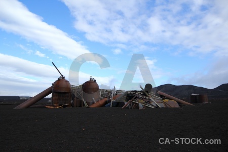 Volcano boiler sand south pole cloud.