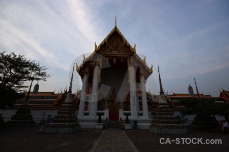 Wat pho temple phra chettuphon wimon mangkhlaram ratchaworama tree sky.