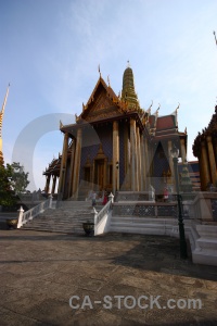 Wat phra si rattana satsadaram ornate southeast asia gold bangkok.