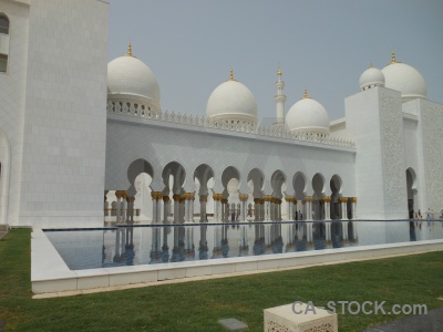 Water abu dhabi grand grass pool.