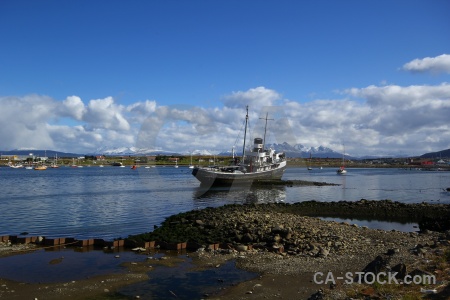 Water argentina cloud wreck tierra del fuego.