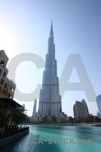 Water pool dubai skyscraper building.