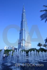 Western asia dubai palm tree sky fountain.