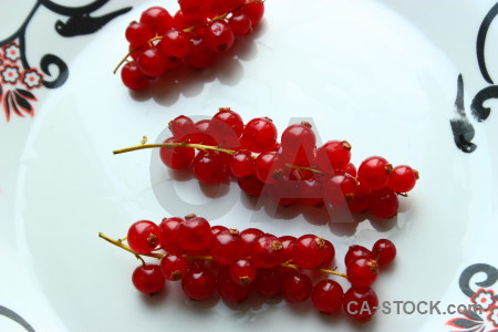 White fruit berry food red.